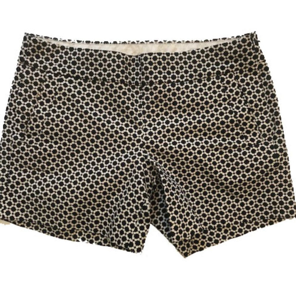 Stretch Shorts - Black & White Size 4